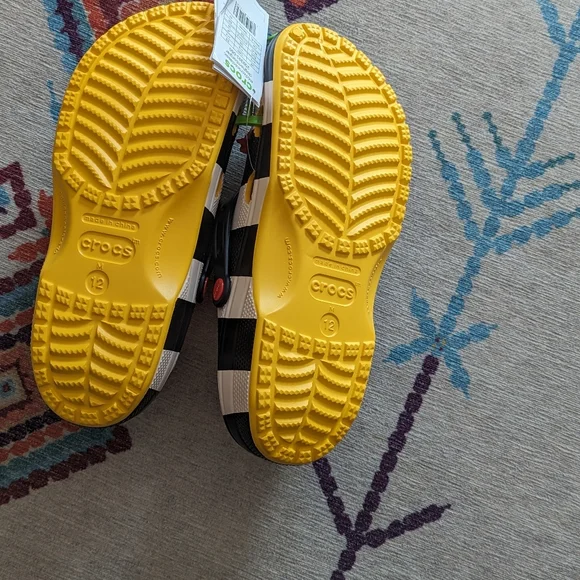 Crocs x McDonald's Hamburglar Men's size 12 NIP - Picture 5 of 7